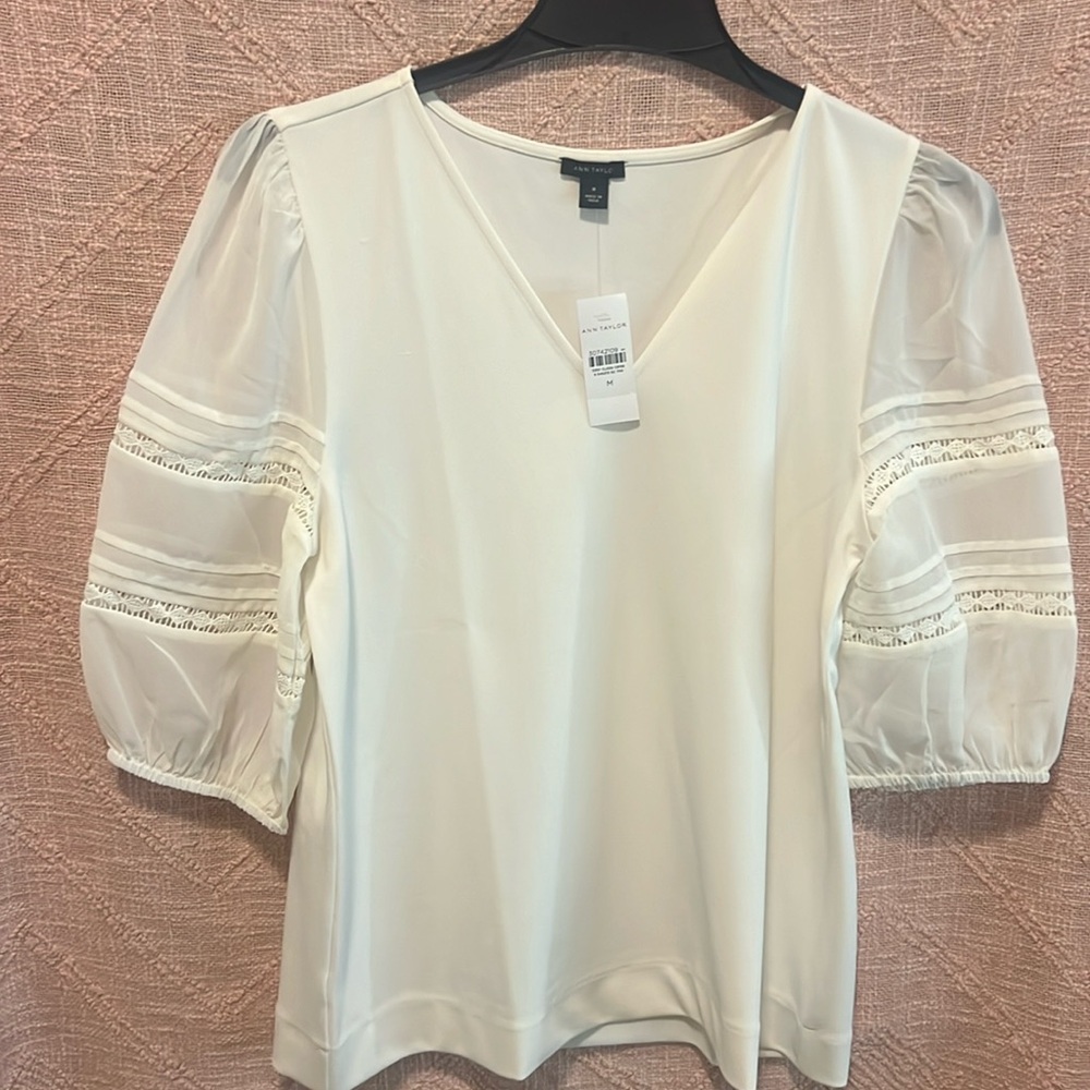 Ann Taylor Woman’s Cream Blouse with sheer sleeves size M NWT